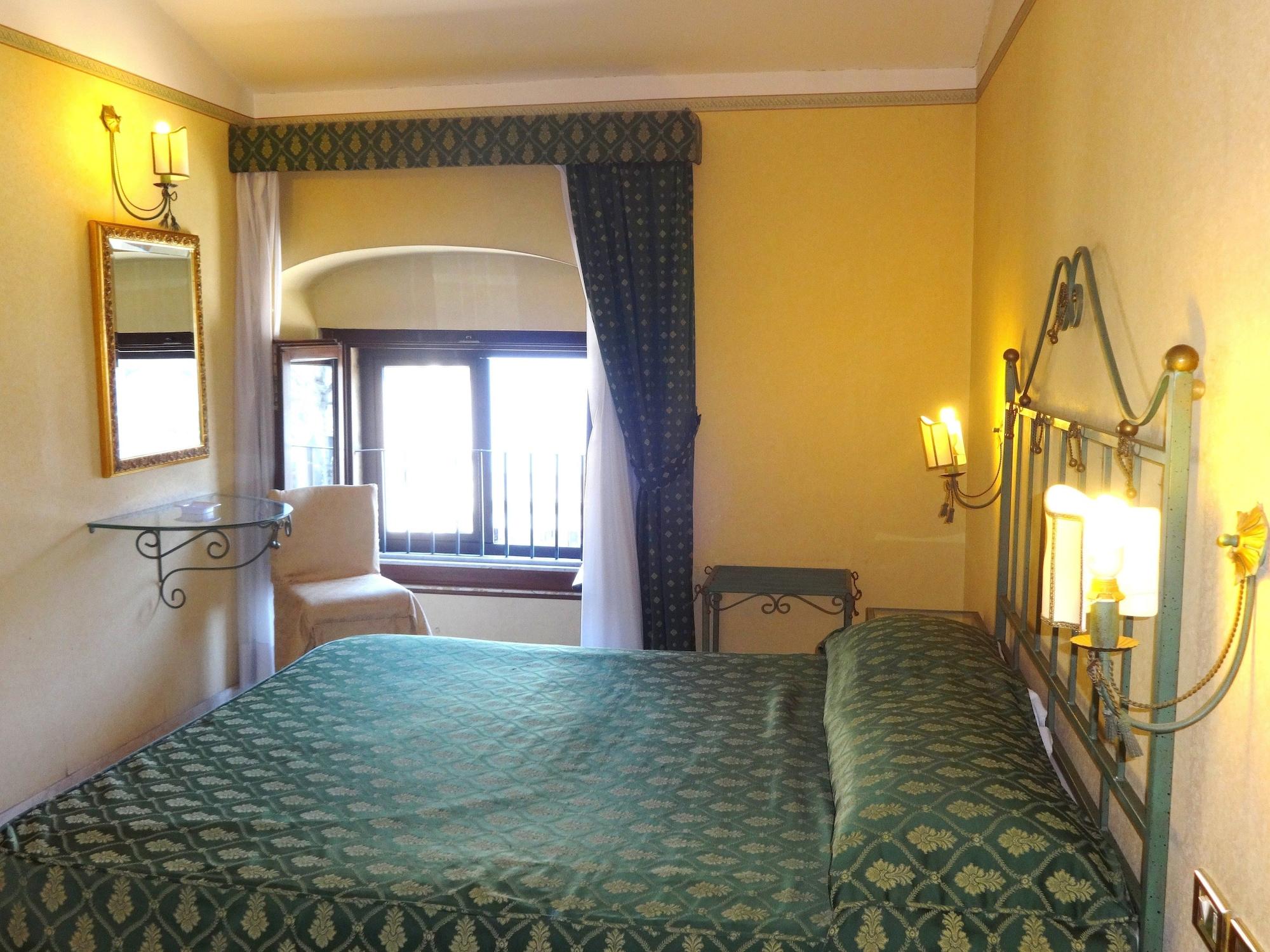 Hotel Centrale Europa Catania Bagian luar foto