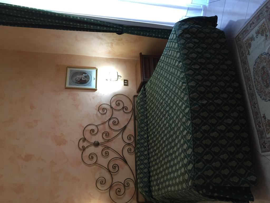 Hotel Centrale Europa Catania Bagian luar foto